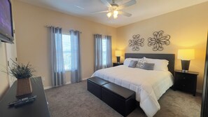 4 chambres, fer et planche à repasser, Wi-Fi, draps fournis