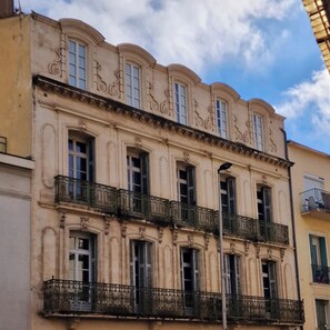 Exterior - A charming  apartment in the heart of Béziers ideal for family and friends. (Beziers)
