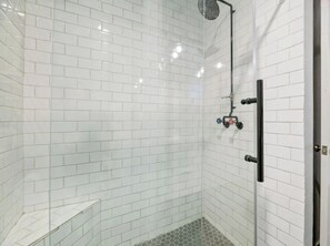 House, Balcony, Mountain View | Bathroom - Bear Retreat (Big Bear Lake)
