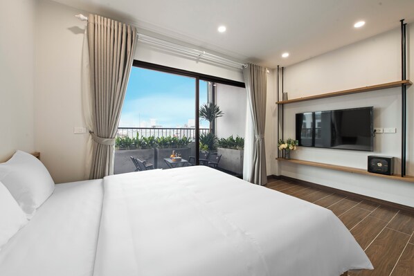 Royal studio suite, balkon | Italiaanse Frette-lakens, luxe beddengoed