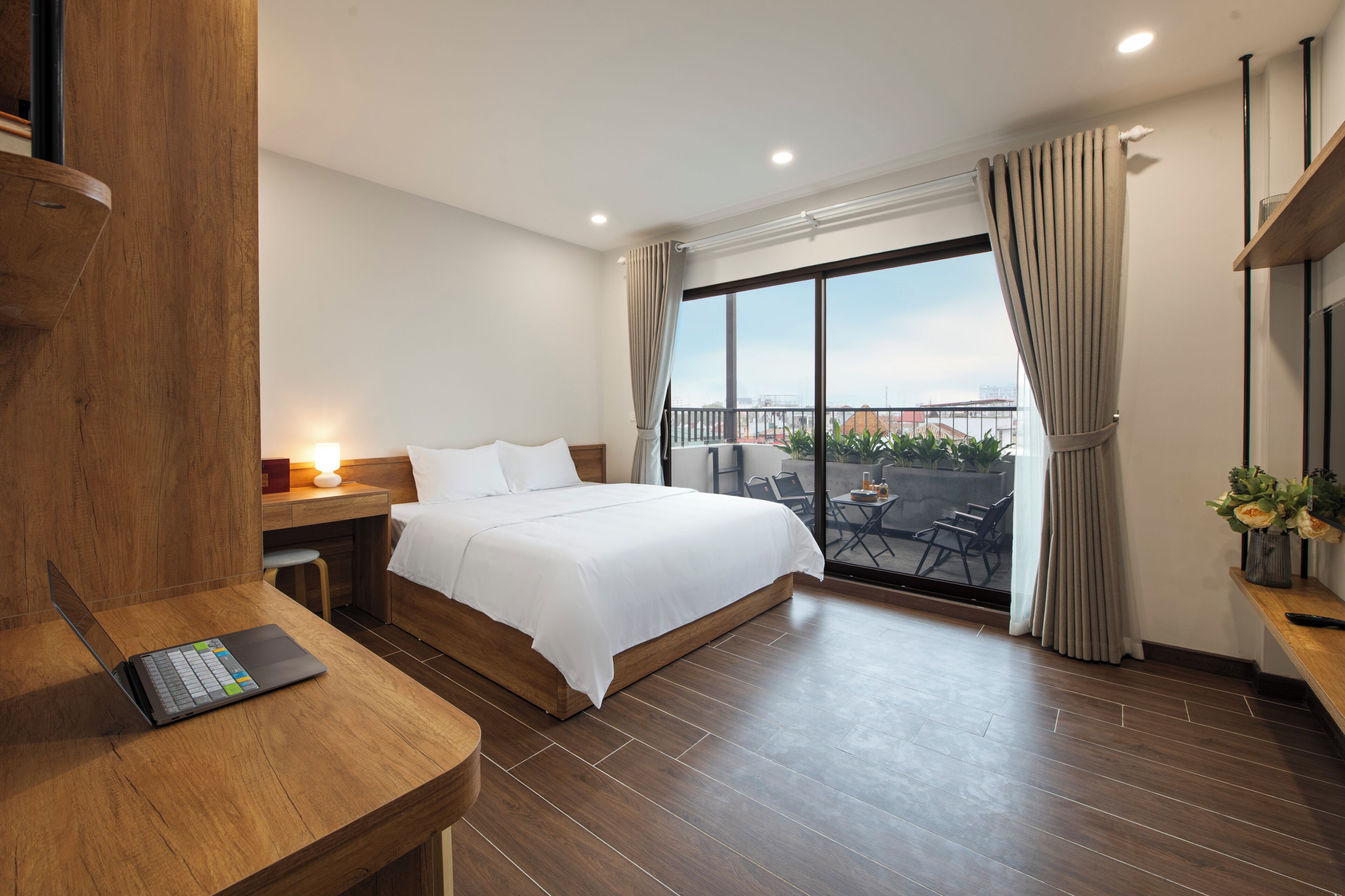 Royal studio suite, balkon | Italiaanse Frette-lakens, luxe beddengoed