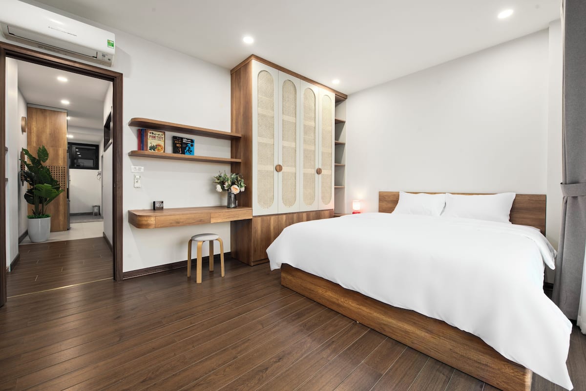 Deluxe Apartment, 2 Bedrooms | Frette Italian sheets, premium bedding, memory foam beds