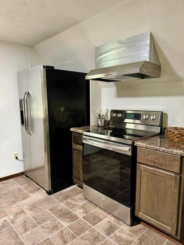 Microwave, oven, stovetop, dishwasher