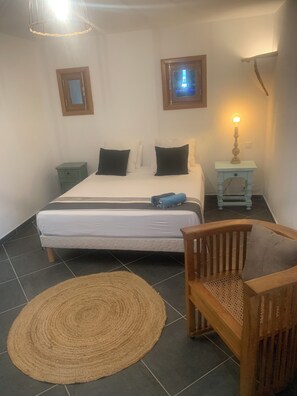 1 bedroom, free WiFi, bed sheets