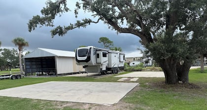 2 RV Canel spaces in Horseshoe Beach on concrete slabs Price is per space.