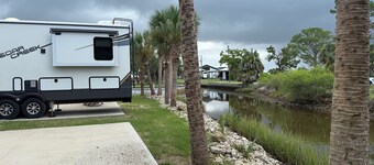 1 RV Pad B-Lot in Horseshoe Beach on concrete slab on Canal.