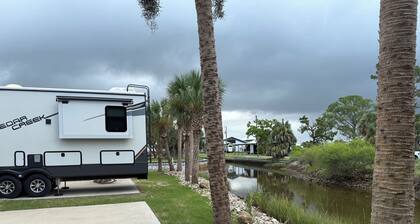 1 RV Pad B-Lot in Horseshoe Beach on concrete slab on Canal.