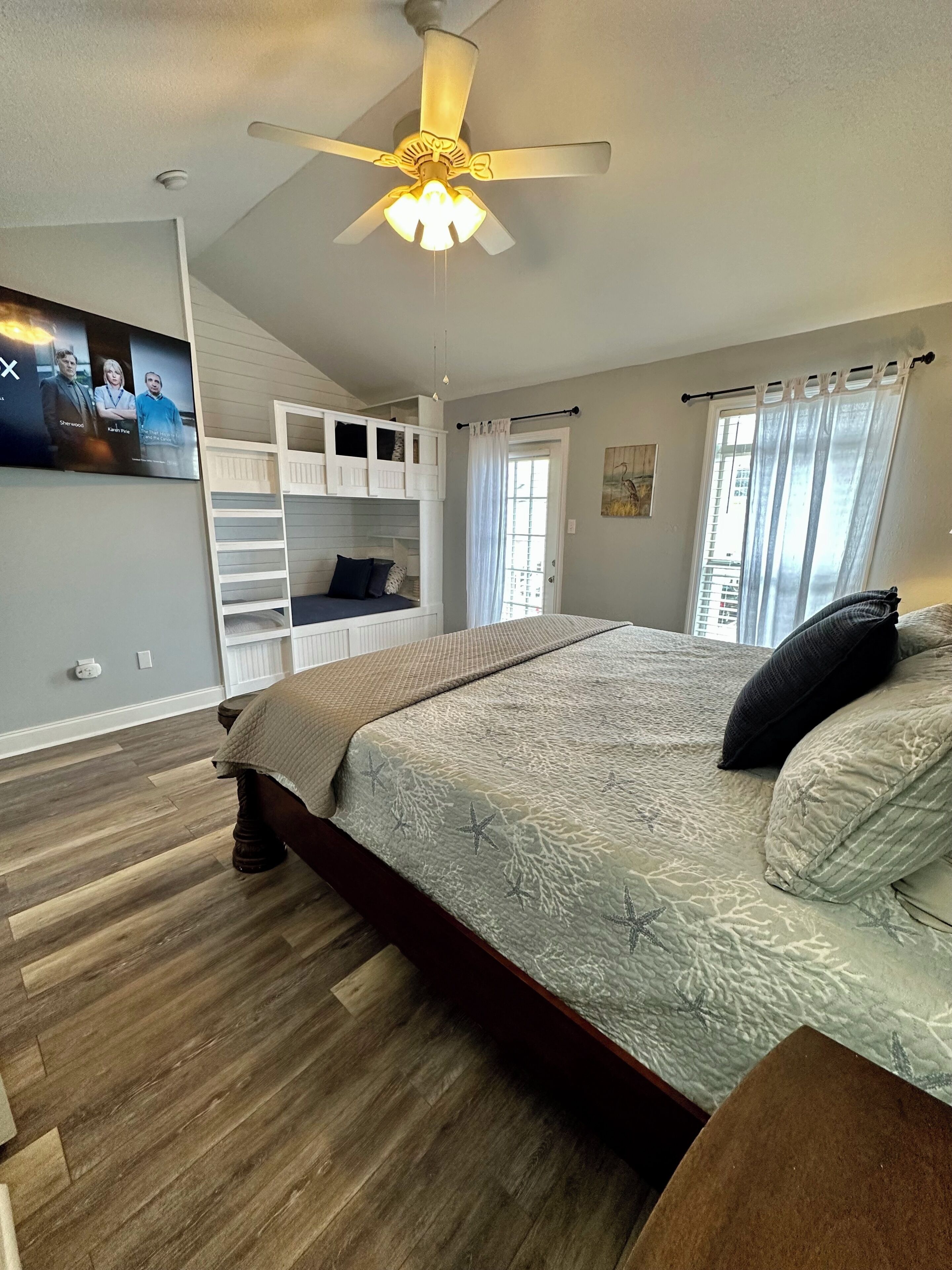 3 habitaciones, escritorio, wifi gratis y ropa de cama 