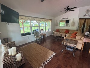 Smart TV - Once Upon Our Farm is a 3 bed/2 bath country pool home. Relaxation? Book Now! (Silver Springs)