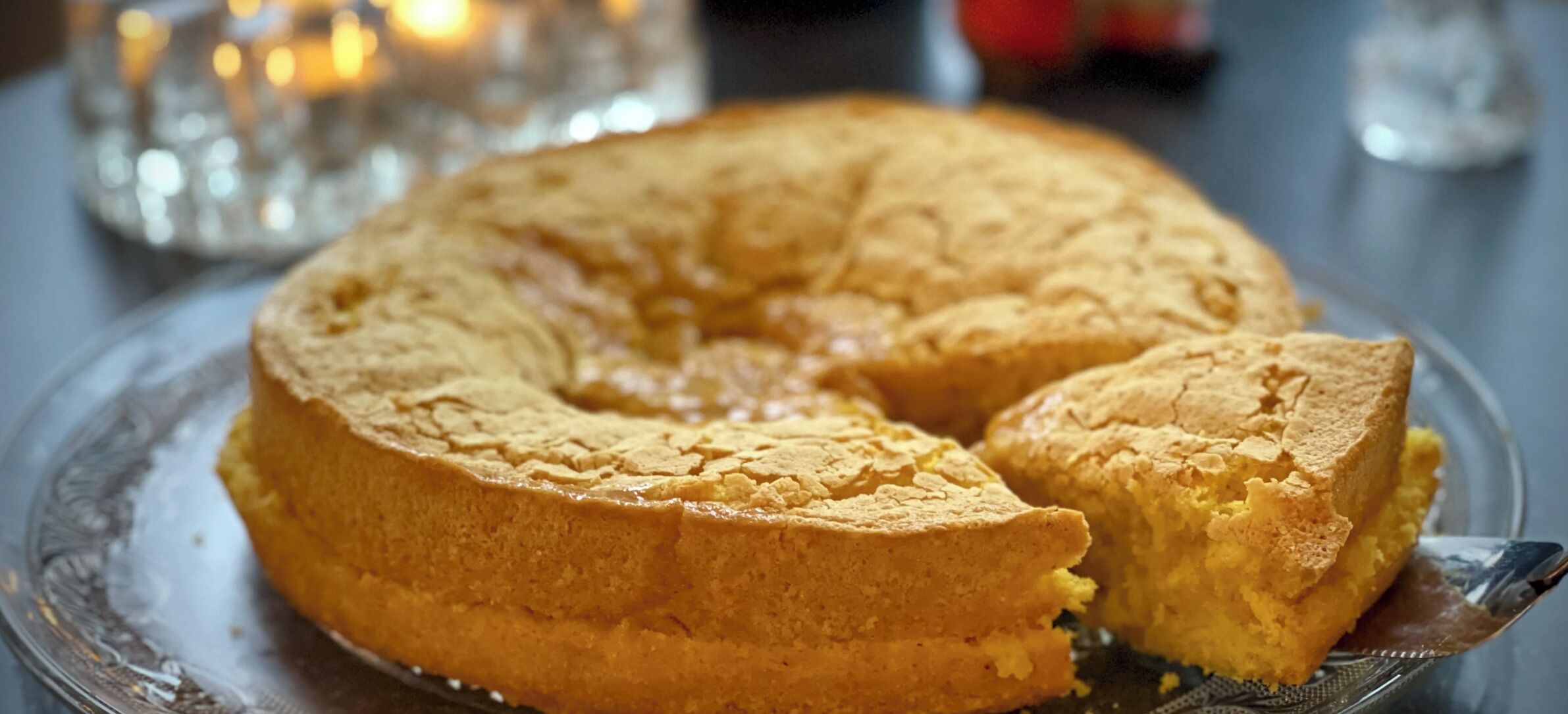 朝食 (ビュッフェ)、毎日提供 (無料)