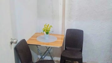 House, 2 Bedrooms, Smoking | Interior