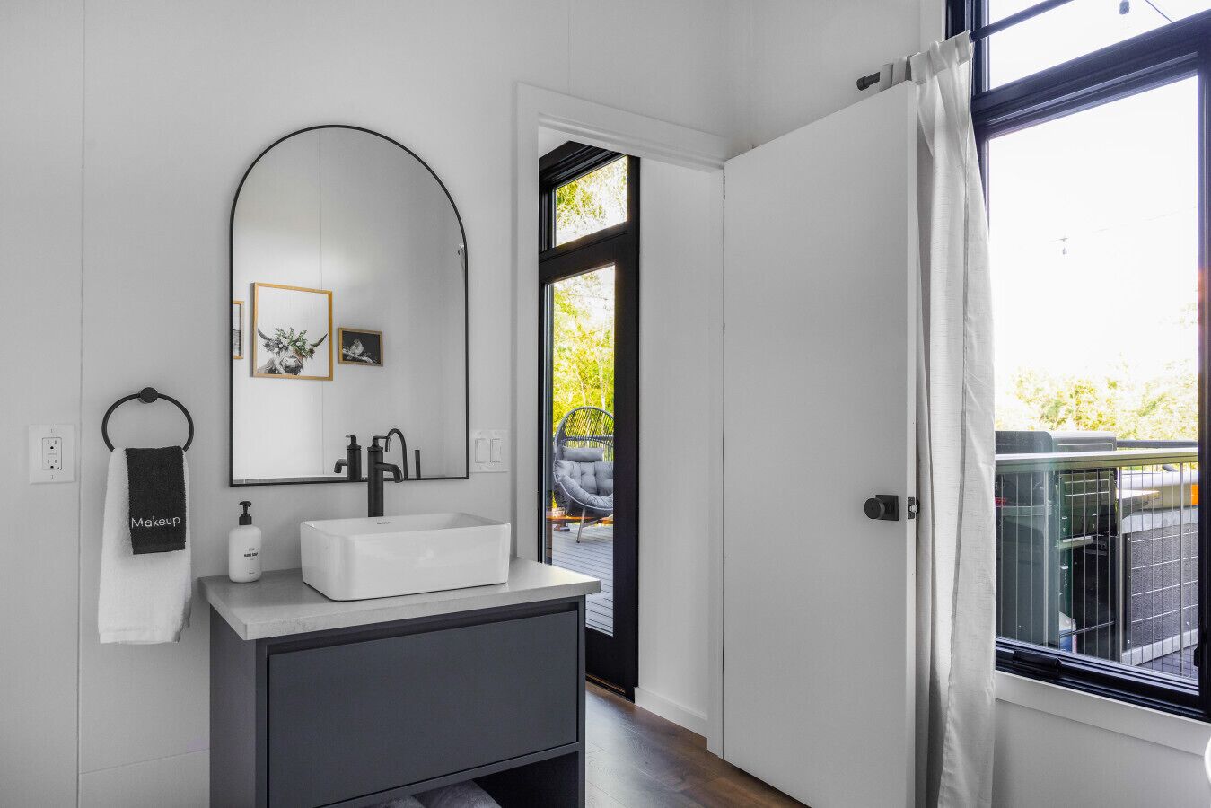 ヘアドライヤー、タオル