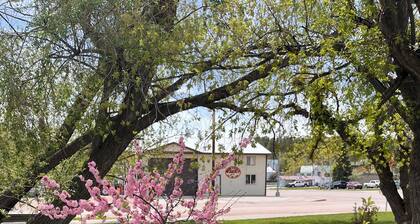 Charming 4-bedroom house with WiFi, AC in wonderful Sundance