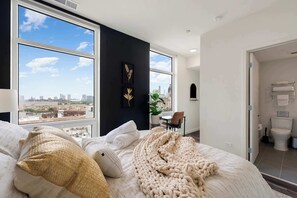 2 bedrooms, desk, iron/ironing board, travel crib