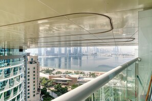 Luxury Apartment, Balcony, Sea View | In-room safe, individually decorated, individually furnished
