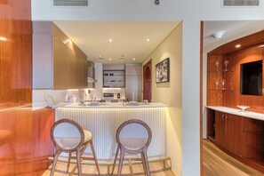 Luxury Apartment, Balcony, Sea View | Dining room