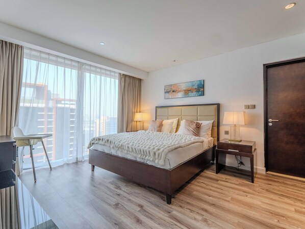 1 bedroom, iron/ironing board, WiFi, bed sheets - The Address Dubai Marina- Lux 1BR Near Beach & JBR (Dubai)