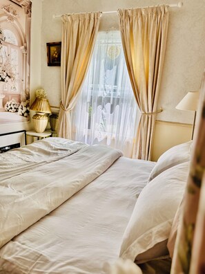 1 chambre, fer et planche à repasser, Wi-Fi, draps fournis