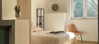 Oasis & charm in the heart of town