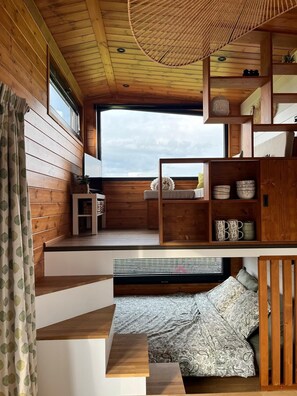 2 bedrooms