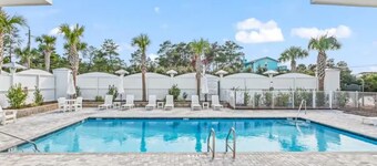 Barefoot And Brushstrokes-30A-Golf Cart-Heated Pool-Bikes-Beach gear