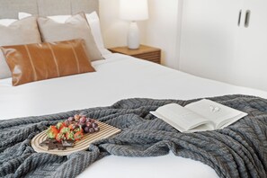 1 chambre, bureau, fer et planche à repasser, Wi-Fi gratuit