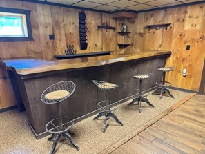 Bar (in der Unterkunft)