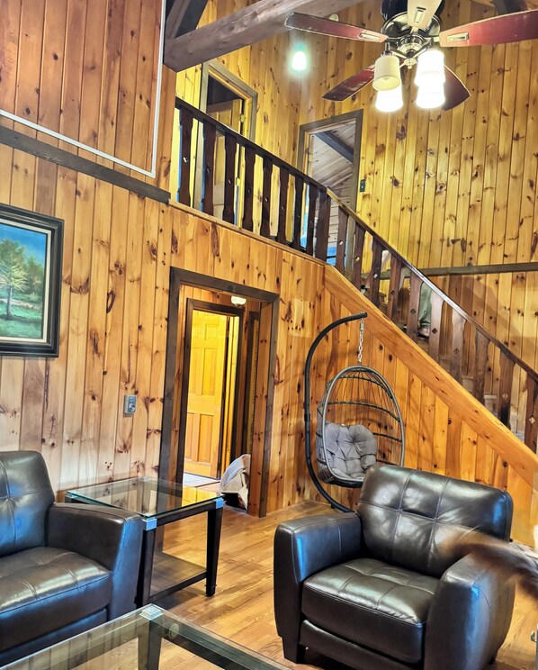 Interior - Country style log cabin on private 4 acres lot minutes from downtown Saratoga (Middle Grove)