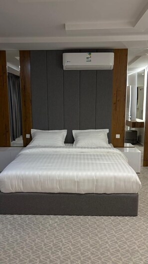 Luxury-Apartment | Zimmersafe, Bügeleisen/Bügelbrett, kostenloses WLAN