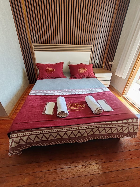 Blackout curtains, soundproofing, iron/ironing board, free WiFi
