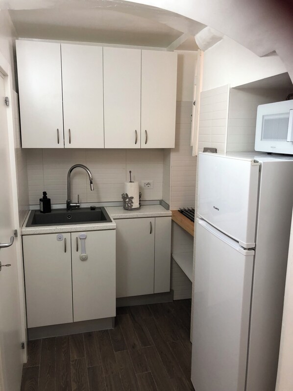 Microwave, oven, stovetop