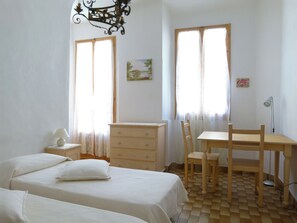 1 bedroom, free WiFi, bed sheets - Natural Home (Firenze)