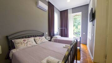 4 chambres, fer et planche à repasser, Wi-Fi gratuit, draps fournis