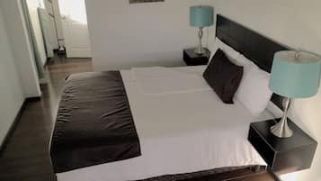 1 chambre, fer et planche à repasser, Wi-Fi, draps fournis