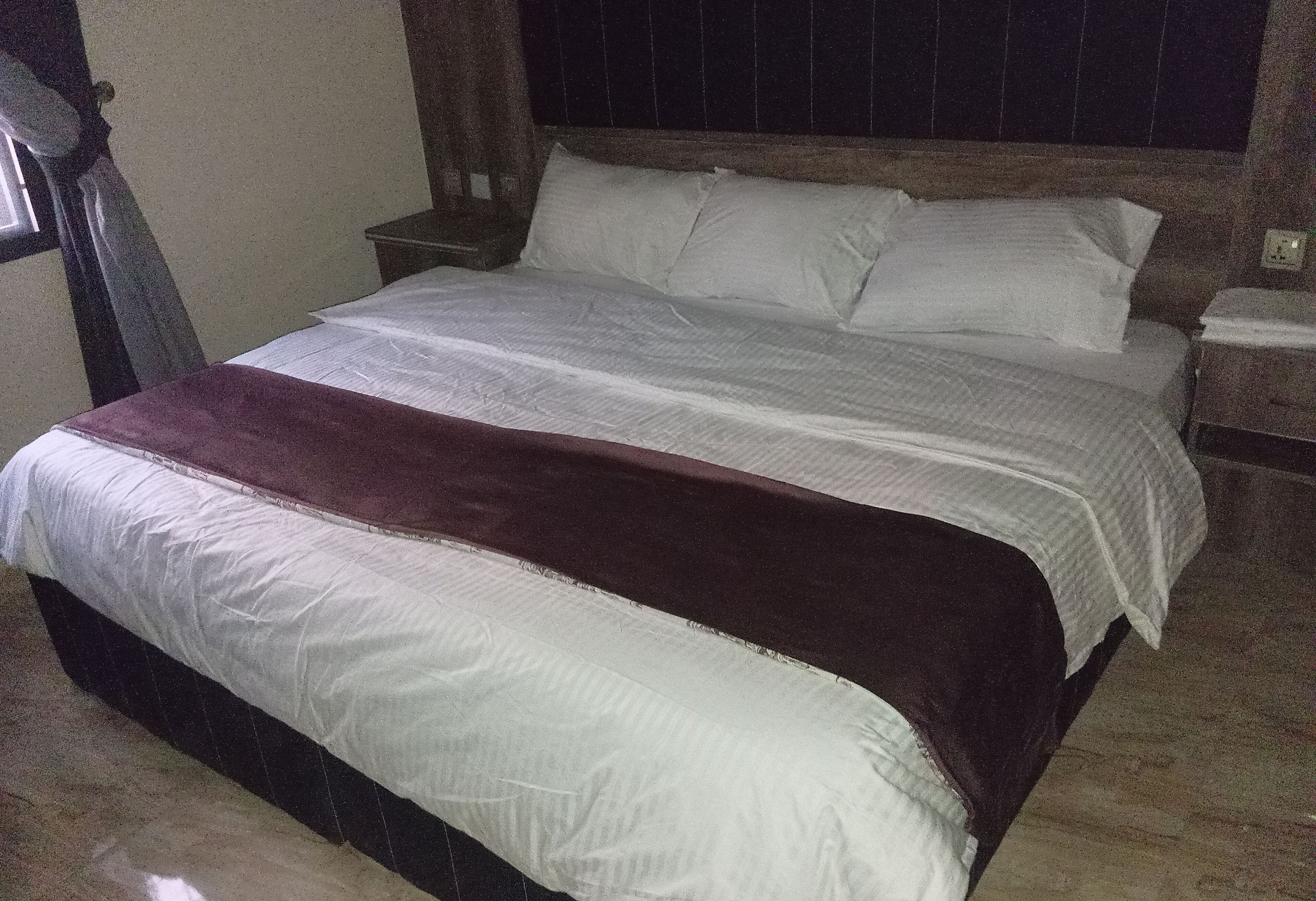 ห้องดีลักซ์สวีท | โต๊ะทำงาน, พื้นที่ทำงานแบบใช้แล็ปท็อป, Wi-Fi ฟรี