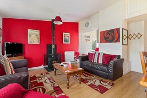 House - Poppy at Gorslwyd - Sound Retreat (Cardigan)