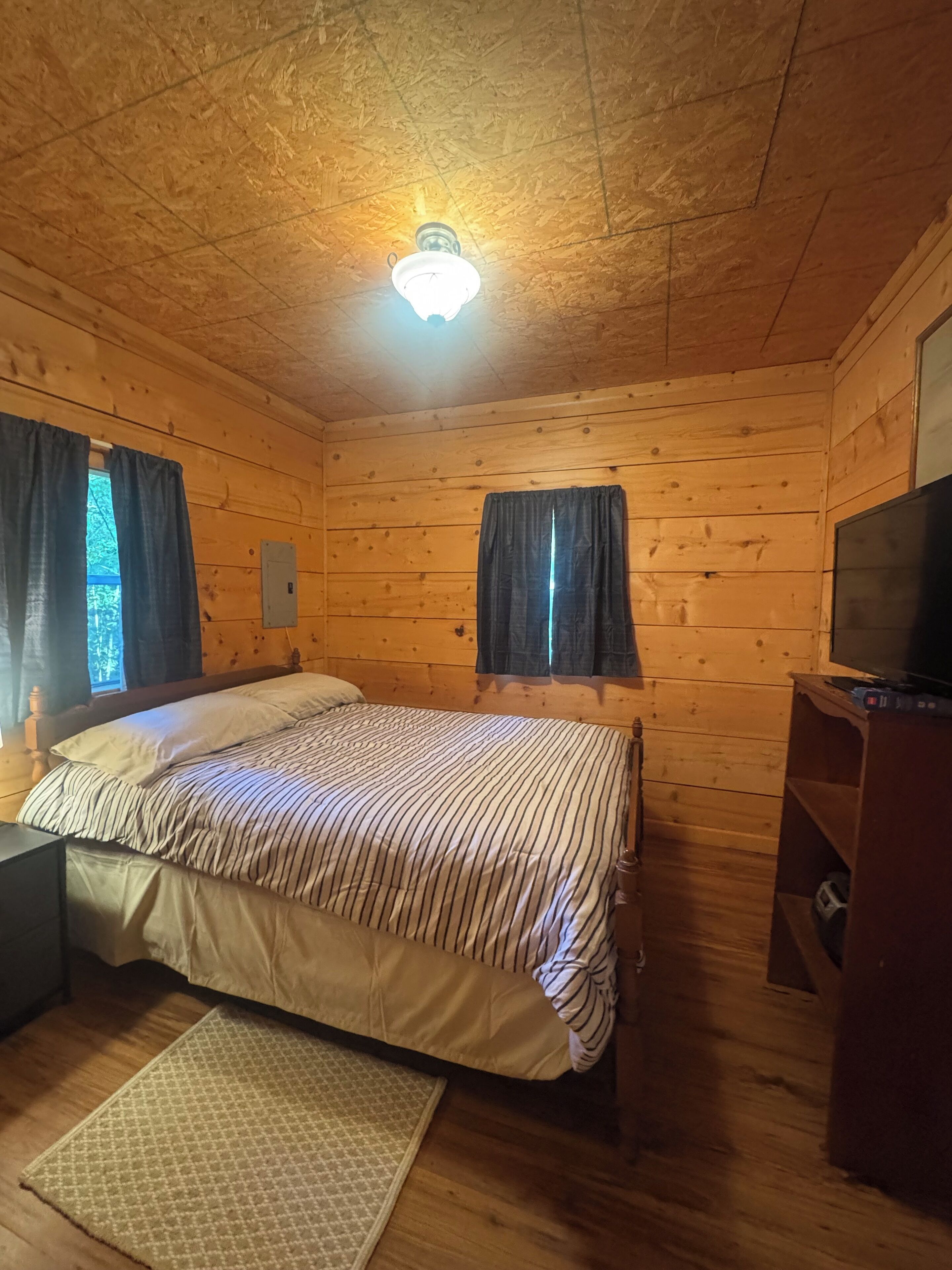 2 makuuhuonetta, ilmainen Wi-Fi, vuodevaatteet