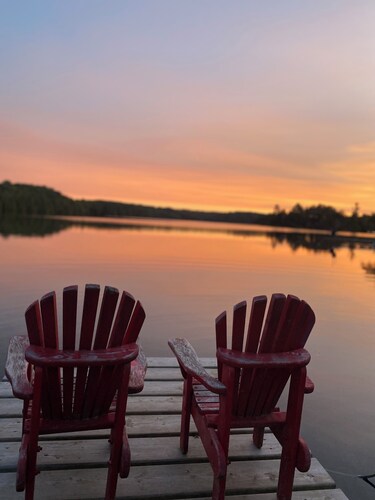 Jack Pine Cabin- North Frontenac Lodge Rustic Cabin