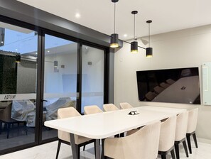 Dining - Beautiful & New 1BD Apt in Barranco  (Lima)