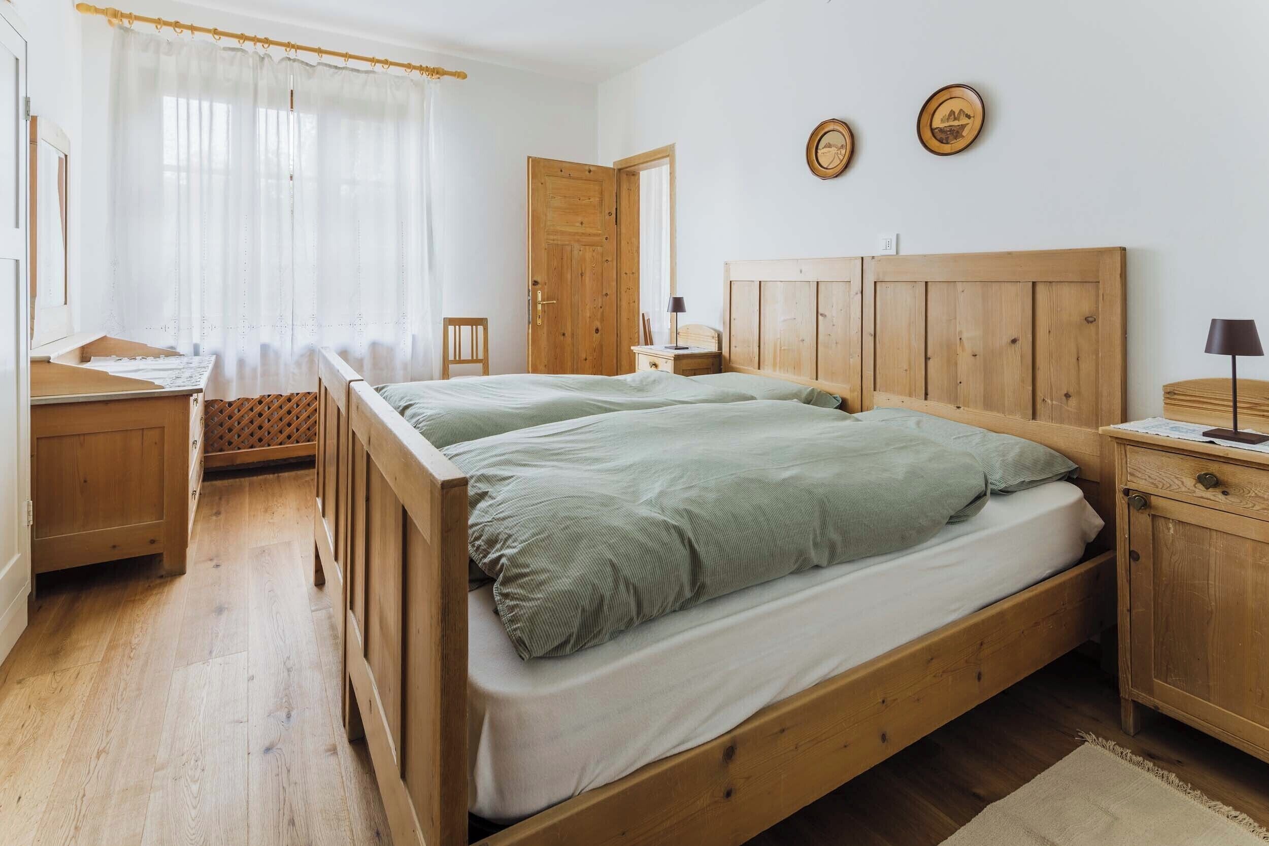 4 Schlafzimmer, Bügeleisen/Bügelbrett, kostenloses WLAN, Bettwäsche