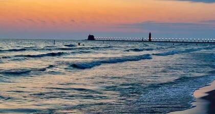 Channelside Getaway, Luxury Condo on Boardwalk