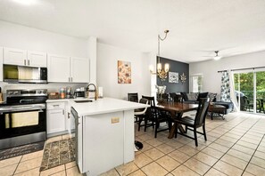 Fridge, microwave, stovetop, dishwasher