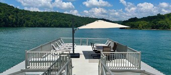 7BR/8BA Lakefront Norris-Private Dock & Views