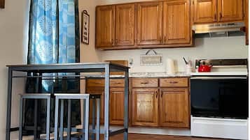 Microwave, oven, stovetop, coffee/tea maker