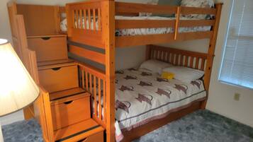 3 bedrooms, WiFi, bed sheets