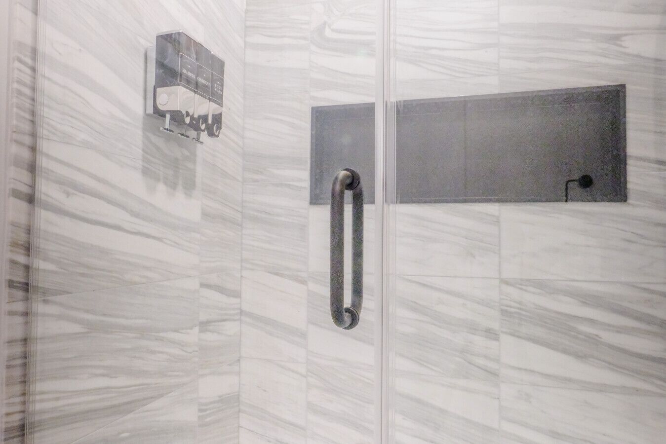 Hårføner og håndklær