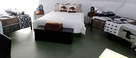 1 bedroom, WiFi, bed sheets