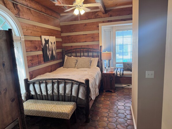 7 bedrooms, iron/ironing board, WiFi, bed sheets