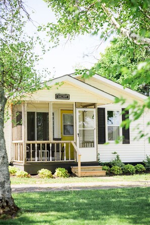 Exterior detail - Gallant Cottage-PEI Charm, updated cottage with AC near Charlottetown. Waterview (Alexandra)