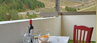 2 room apartment with panoramic mountain view